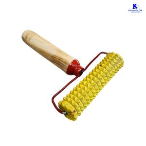 Rodillo de Acupresión K-Star K242 con Mango de Madera, Masajeador de Reflexología Económico para Alivio del Dolor, Reducción del Estrés y Circulación Sanguínea - Product Image 3