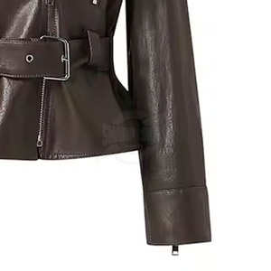 Chaqueta de Cuero de Alta Calidad para Mujer, Textura Suave, Cierre Resistente, Forro Cómodo, Logotipo Sólido y Elegante - Product Image 2