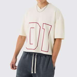 Maillot de football rétro couleur unique, personnalisable avec nom et numéro, 100 % polyester, col en V, manches courtes, respirant, pour supporters - Product Image 1