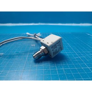 Interruptor de Presión Digital SMC ISE60-A2-22L Usado Como Está, Piezas de Equipos Semiconductores Legados - Product Image 3