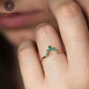 Bague de fiançailles Charm_Jewells pour femme, plaquée or 18 carats, avec moissanite, sertissage à griffes vintage, accents de diamants taille coussin, certifiée IGI - Product Image 1