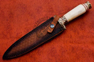 Nueva Edición Cuchillo de Hoja Fija de Acero de Damasco Personalizado, Cuchillo Dogger Coleccionable, Cuchillo de Caza con Mango de Hueso, Cuchillo de Supervivencia con Funda - Product Image 6