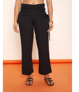 กางเกงขายาวสีดำทรงตรงแบบมีเชือกผูกเอวสำหรับผู้หญิง ปรับขนาดเอวได้ ทรงเข้ารูป สวมใส่สบาย เหมาะสำหรับใส่ลำลองทุกวัน - Product Image 1