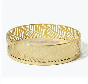 Vente en gros Plateau de service en métal de luxe en fer Rangement artisanal décoratif pour la maison pour gâteaux aux fruits et collations - Product Image 1