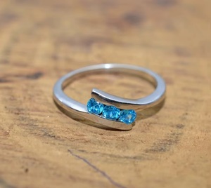 Bague en argent sterling 925 avec topaze bleue naturelle, faite à la main, pierre de naissance de décembre, bijoux fins, cadeau pour elle - Product Image 3