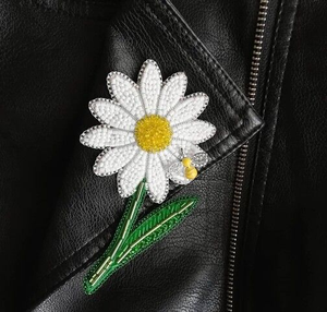 High-End Luxury Seed Beads Embroidery Brooch for Engagement Wedding Party & Gift-Unisex Fashion Accessory - Product Image 1