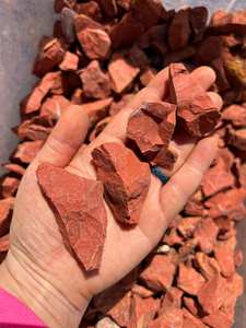 Pierre de jaspe rouge brute naturelle, cristal de guérison, pierre précieuse de jaspe rouge brute pour la fabrication de bijoux, la décoration et la guérison énergétique - Product Image 2