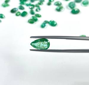 Meilleur prix, 100% naturel, émeraude zambienne de 6x4-6x8 mm, forme mixte, couleur vert bleuté, qualité supérieure, pierres précieuses en vrac pour la fabrication de bijoux - Product Image 3