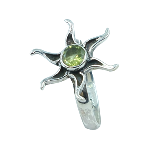 Bague en péridot naturel en argent sterling 925, bague en pierre verte faite à la main, bague de promesse pour femmes, bijoux en péridot de qualité - Product Image 1