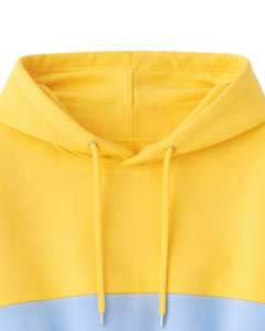 Ensemble décontracté deux pièces pour femme, comprenant un crop top à capuche et un short, bicolore jaune et bleu, en molleton de coton, vêtements de détente, fabricant en gros - Product Image 5