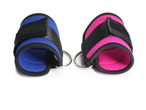 Chevillère d'entraînement avec anneau en D et sangle de cheville réglable pour exercices à câble en salle de sport et entraînements de résistance du bas du corps - Product Image 4