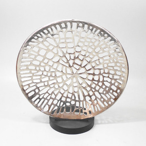 Figura Abstracta de Aluminio de Lujo Contemporáneo, Hecha a Mano, Fundida a Presión, Chapada en Oro, Escultura Decorativa Moderna para Mesa - Product Image 6