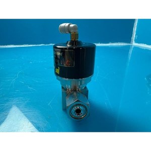 Válvula de Diafragma de Alta Pureza FUJIKIN 316L 097663, Usada como Pieza de Repuesto para Equipos de Semiconductores Legacy - Product Image 3