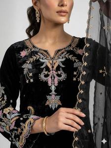 Tennecy คอลเลกชันใหม่ของผู้หญิงแก้วโรมันกับเสื้อปักสวยงามกางเกงพร้อมชุด dupatta - Product Image 2