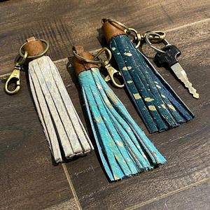 Nouveau vrai cheveux métalliques faits à la main sur cacher cuir de fourrure mignon charmant arc-en-ciel couleur gland porte-clés Style occidental Multi moderne porte-clés - Product Image 5