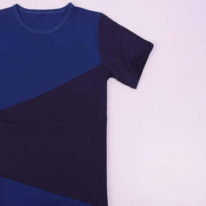 เสื้อยืดผู้ชายคุณภาพสูง ดีไซน์บล็อกสีแบบกำหนดเอง 2 สี สำหรับผู้ชาย - Product Image 3