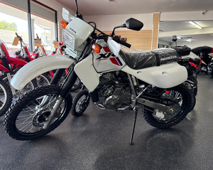VENTAS NUEVAS Motocicleta XR650L 2025 de 644cc, monocilíndrica, de 4 tiempos, refrigerada por aire. Envío a todo el mundo. - Product Image 1
