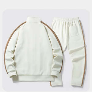 Conjuntos deportivos de dos piezas diseñados para entrenamiento, viajes y uso casual. - Product Image 4