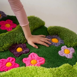 Tapis en laine pour enfants motif floral, tapis touffeté doux pour aire de jeux, motif de fleurs mignonnes, tapis de forme irrégulière vert pour la décoration de chambre d'enfant - Product Image 4