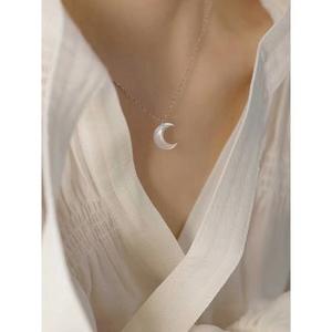 Collier haut de gamme en argent sterling 925 Xiaoxiangfeng, double rangée de perles d'eau douce, chaîne de clavicule, design élégant et chic, collier ras du cou - Product Image 1