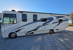 LISTO PARA ENVIAR Autocaravana 2023 Th00r FREED00M TRAVELER A30 para Acampar y Viajar por Carretera y Todoterreno - Product Image 3
