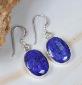 Boucles d'oreilles pendantes ovales facettées faites à la main en saphir bleu naturel de luxe pour femmes, en argent sterling 925, style vintage, vente en gros - Product Image 5
