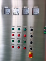 Armoire de commande électrique sur mesure OEM, armoire de distribution d'énergie basse tension IP66 SS304 500A 380V pour application industrielle CFD