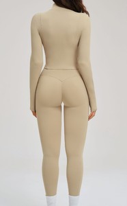 Green 2-Piece Yoga Set With <b>Crop</b> <b>Top</b> High Waist Leggings Seamless Breathable Design 2026 Latest Design - Product Image 2