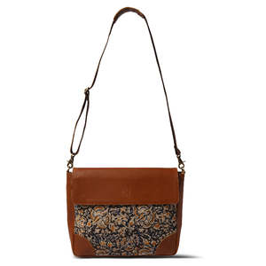 Bolso Bandolera de Cuero Genuino con Solapa Estampada, Bolso para Portátil, Gran Capacidad, Ligero, para Viajes y Uso Diario - Product Image 1