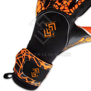 Gants de gardien de but de football SPYTHER GEAR SPORTS en latex de haute qualité, antidérapants, avec fermeture auto-agrippante et protection des doigts - Product Image 6