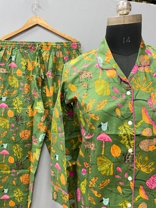 ชุดนอนผ้าฝ้ายลำลองสไตล์อินเดียสำหรับผู้หญิง 100% เนื้อผ้านุ่มพิเศษ ระบายอากาศได้ดี ลายพิมพ์บล็อกสี  ชุดเสื้อและกางเกงไซส์ใหญ่ - Product Image 2