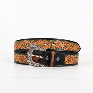 Ceinture en cuir pleine fleur de style western, faite sur mesure, colorée, sculptée et peinte à la main, avec boucle en laiton gravée de motifs floraux. - Product Image 1