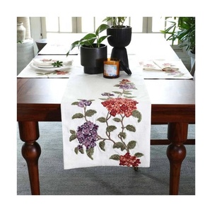 2024 Beige brodé Crochet modèle rétro rossignol court velours lit drapeau armoire décor à la maison tissu américain thé Table coureurs - Product Image 5