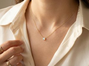 Collier Opale en Argent Sterling 925 Plaqué Or 14K, Sertissage Vintage Minimaliste, Pierre de Naissance d'Octobre, Cadeau de Fiançailles ou de Demoiselle d'honneur - Product Image 5