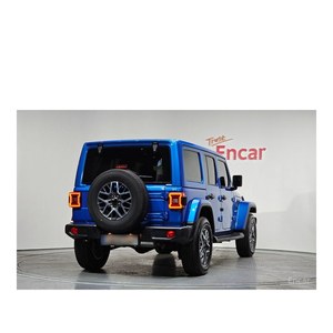 Jeep Wrangler 2.0 Sahara 2024, 4 Puertas, 13,088 km, Caja de Cambios Automática, Volante a la Izquierda, Cámara Trasera - Product Image 2