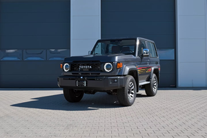 Toyota Land Cruiser 71 LX-Z Hardtop <span class=keywords><strong>2.8</strong></span> D-4D 2024 – SUV Diésel <span class=keywords><strong>4x4</strong></span> Disponible Ahora - Product Image 1