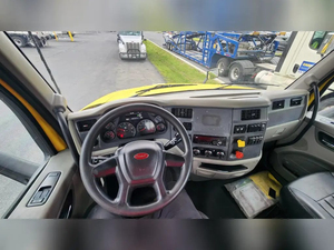 รถบรรทุกพีเตอร์บิลท์ คอนเวนชั่นแนล 579 คลาส 8 ปี 2021 สภาพใช้งานมาแล้ว 400 แรงม้า 545,844 กม. 8 สูบ เกียร์อัตโนมัติ - Product Image 6