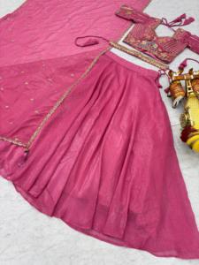 Lehenga Choli Moderno de Seda Crujiente con Lentejuelas y Bordado de Hilo, de Secado Rápido, para Bodas, Incluye Dupatta - Product Image 5