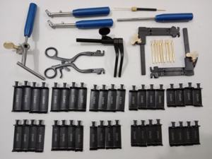 High Quality Spinal Surgery Retractor System Lumbar Microdiscectomy Blades & Handle Set Shuja Surgico - Product Image 5