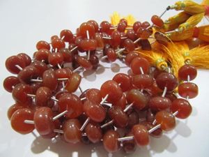 Cuentas Redondas Lisas de Calcedonia Roja Natural, Tamaño de 10 a 12 mm, Hilo de 9 Pulgadas de Largo, Provenientes de Rajasthan, para la Fabricación de Joyas - Product Image 6