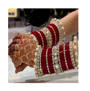 ชุดกำไลข้อมือสแตนเลสทรงเรขาคณิตสำหรับผู้หญิง ดีไซน์แฟชั่นที่ได้รับแรงบันดาลใจจากแบบดั้งเดิม สวยสง่า สวมใส่สบาย กระชับพอดี คุณภาพพรีเมียม - Product Image 3