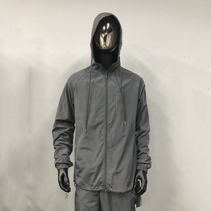 Conjunto de Chaqueta con Capucha y Pantalones Cortos Impermeables para Invierno, Traje Deportivo Cortavientos, Conjunto de Pantalones Cortos Ligeros para Correr - Product Image 3
