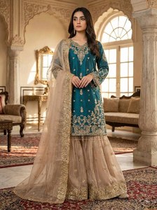 Ensemble Sharara Dupatta Haut de Gamme Vintage pour Soirée, avec Broderie et Sequins GMY 3 MM - Product Image 4