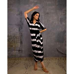 Caftán Boho Moderno Informal para Mujer, Color Negro y Blanco, Cuello en V, Manga Larga, Cintura Natural, Largo hasta el Suelo, Ecológico - Product Image 1