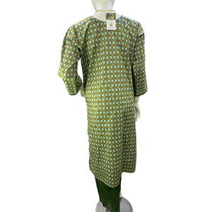 Ensemble 3 pièces tendance pour femme : Salwar brodé pakistanais en tissu lawn, confortable pour l'été, idéal pour les fêtes - Product Image 2