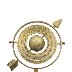Élégant globe armillaire en laiton avec sphère terrestre centrale, sculpture astronomique vintage pour la décoration de table de bibliothèque ou de bureau - Product Image 5