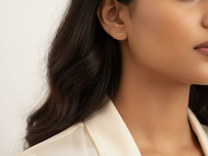 Pendientes de Corazón Infinito en Oro Sólido de 14K, Diseño Minimalista, Unisex, para Bodas, Compromisos, Fiestas, Uso Diario, Regalo - Product Image 4