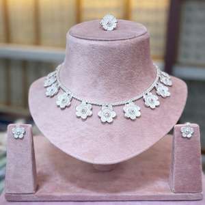 Ensemble de collier floral traditionnel plaqué or avec boucles d'oreilles assorties, bijoux de mariée indiens, vente en gros, modèle 23309 - Product Image 4