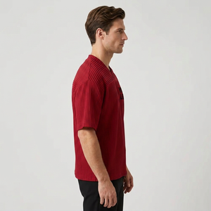 Pull côtelé à col en V pour homme, manches courtes, tricoté, avec logo personnalisé, style streetwear décontracté, vente en gros, fournisseur B2B USA - Product Image 2