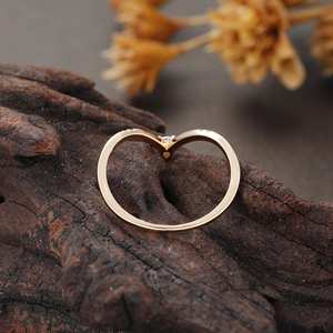 Anillo de Diamantes Marquise de Oro Rosa de 14K para Mujer, Anillo de Boda Minimalista - Product Image 6